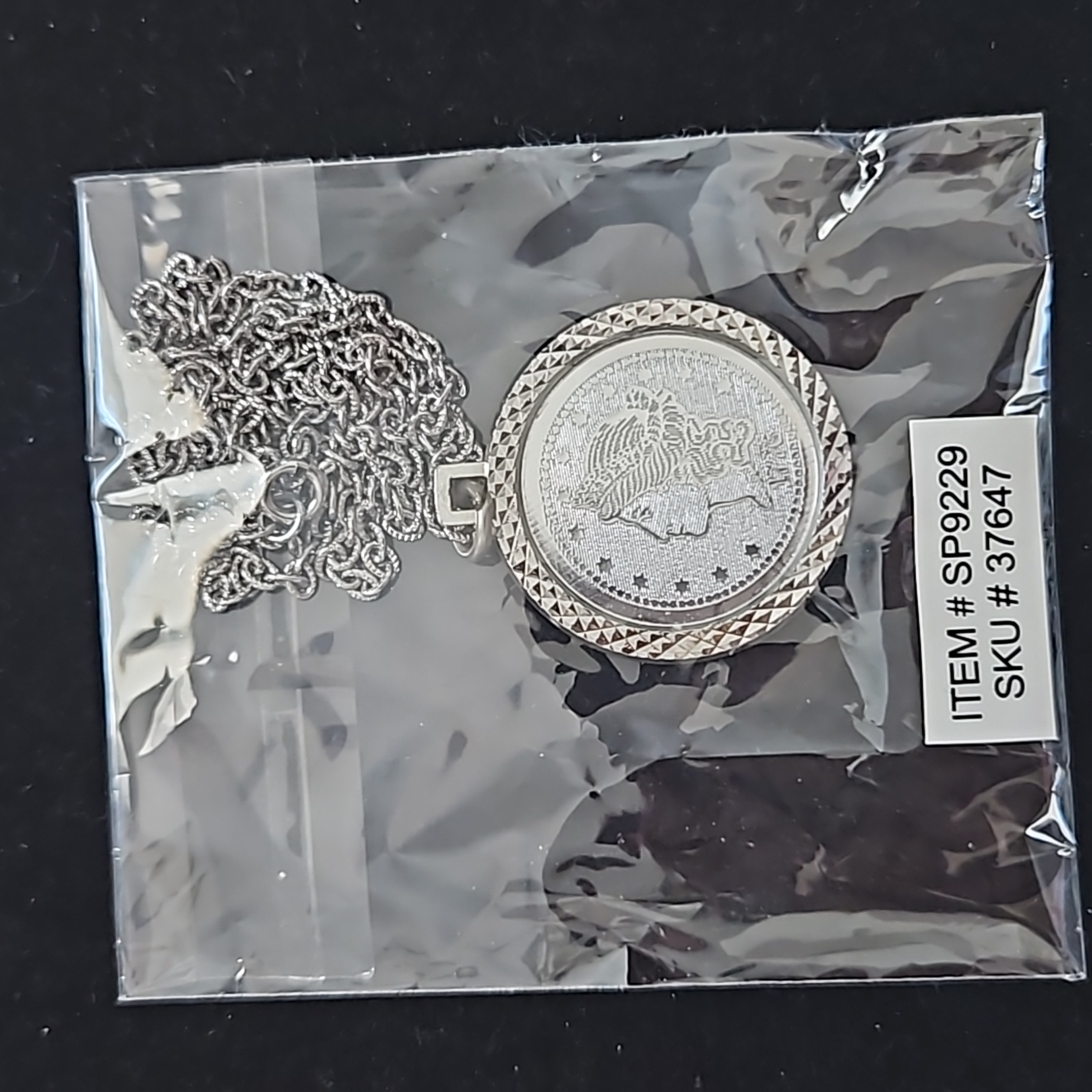 Nwt Womens Coin Necklace